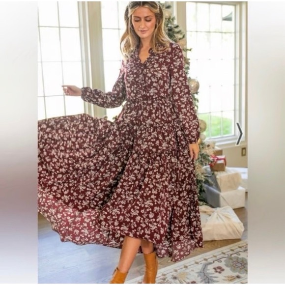Ivy City Co. Dresses & Skirts - Ivy City Dress Lisbeth Floral Tiered Ruffle High Low Burgundy‎ M Cottagecore